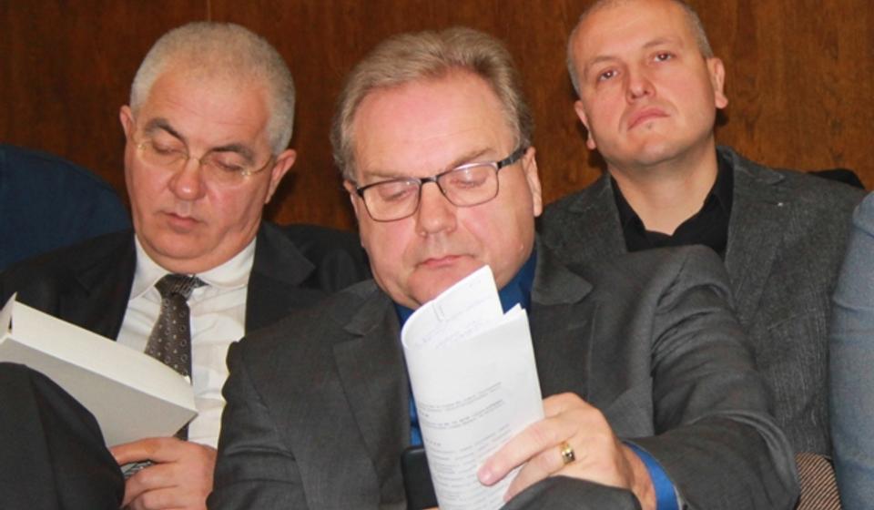 Mnogo pitanja odbornika opozicije nakon izlaganja izvestioca Petrovića. Foto VranjeNews