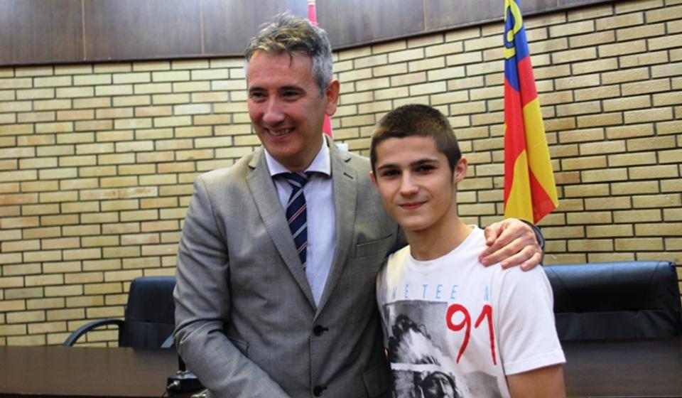 Aleksandar Veličković, OŠ 1. maj, Vrtogoš