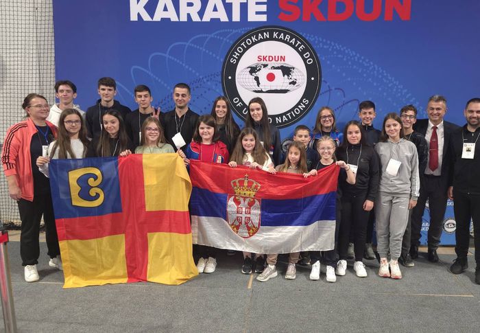 Foto Feniks Foto Feniks