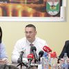 Goran Mladenović sa saradnicima na današnjoj konferenciji za medije. Foto Vranje News