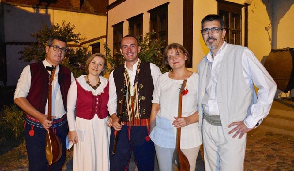 Grupa Izvor. Foto Milena Dimić (Vranje news)