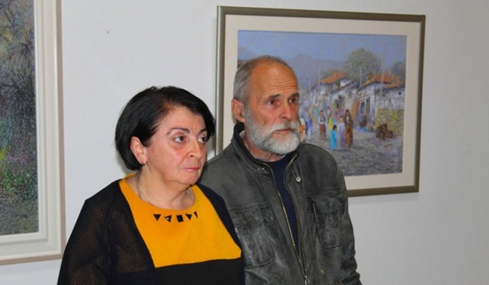 Dvokomponentna izložba - crteži i ulja na platnu: Mirjana Jovanović i Dragan Stojanović Šutil. Foto VranjeNews