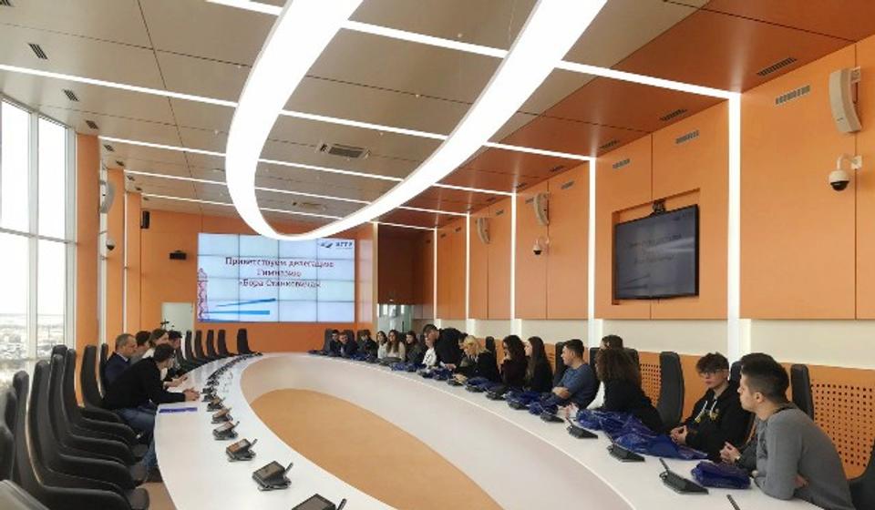 Foto Gimnazija Bora Stanković