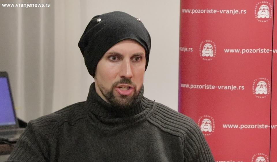 Arpad Mesaroš igra Ričarda. Foto Vranje News