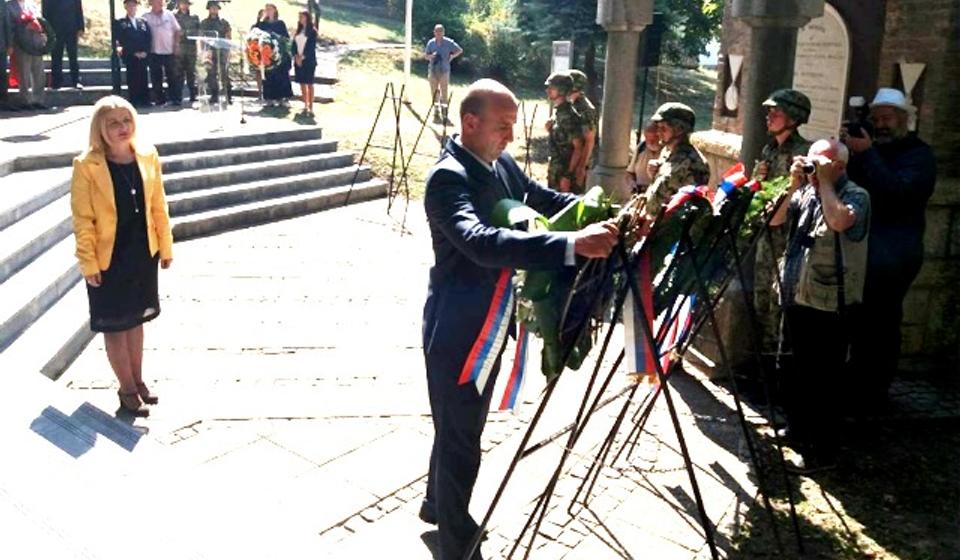 Predsednik skupštine Dejan Tričković i gradska većnica Zorica Jović u Mladenovcu. Foto Grad Vranje