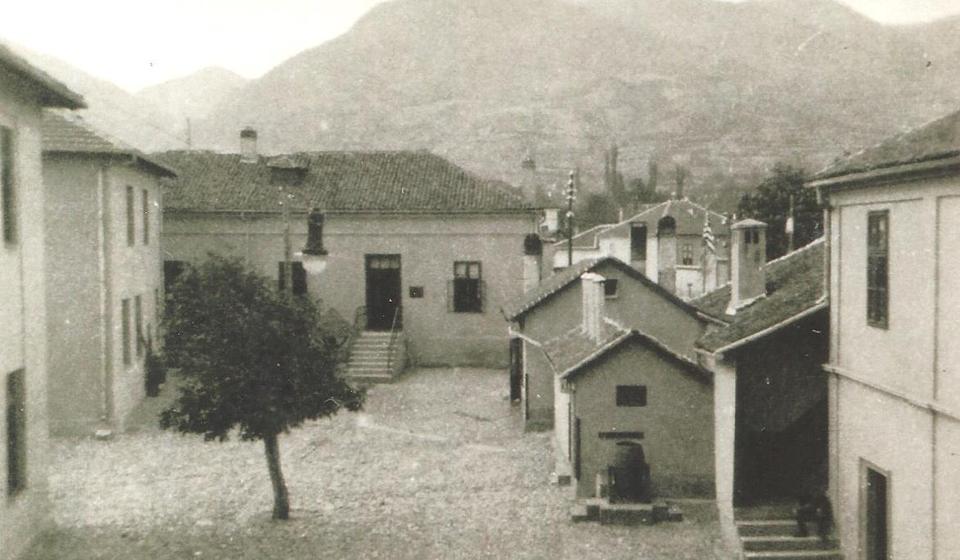 Nekadašnji izgled dvorišta Amerikanskog doma. Foto dzonfrotingam.rs