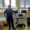 Dr Nikola Gogić sa predstavnikom firme Profesional Medic. Foto Vranje News