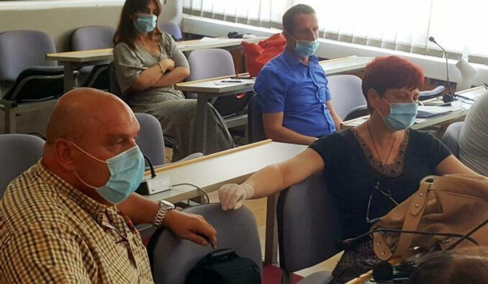 Dramatični tonovi na sednici Kriznog štaba u Bujanovcu. Foto Bujanovačke