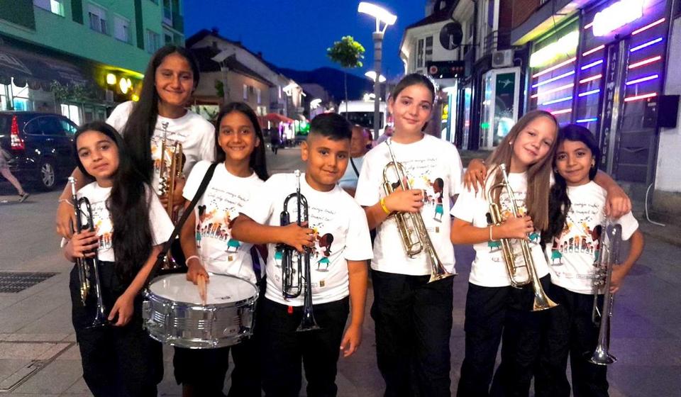 Idu u Guču: Trumpet girls, prvi ženski orkestar ikada u zvaničnom trubačkom takmičenju u Srbiji. Foto Vranje news