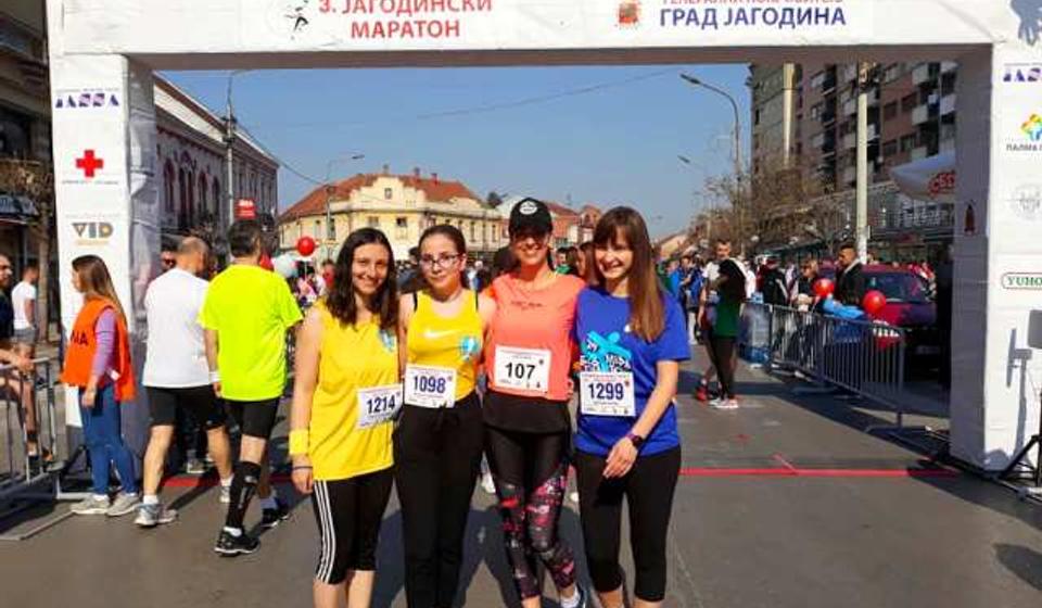Četiri Vranjanke nastupile na trkama u Jagodini. Foto AK Vranjski maratonci