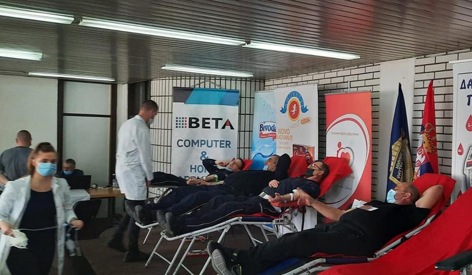 Policija često organizuje slične humane akcije. Fotolična arhiva