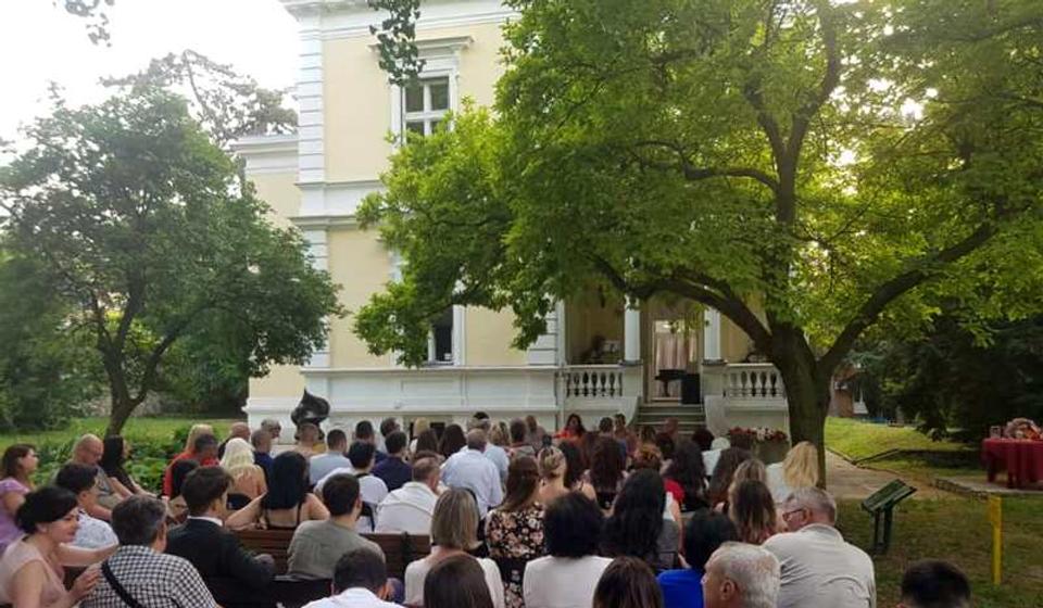 Sa promocije knjige u Beogradu. Foto Žuto cveće