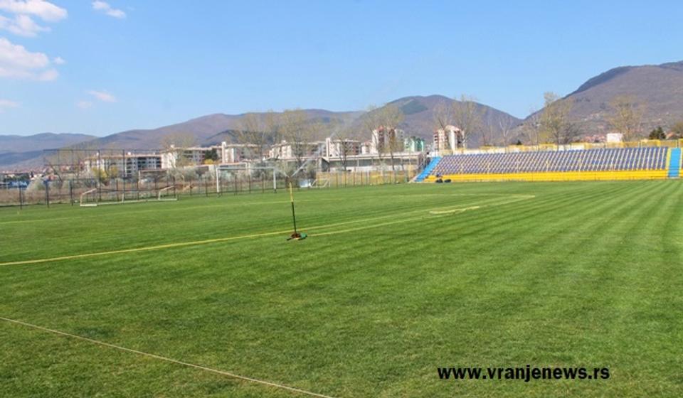 Antić tvrdi da Dinamo ima najbolju travu u Srbiji posle 