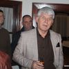 Batke, živeli: dragi gledaoci, gledate li TV prenose sednica vranjske skupštine na privatnom RTV doo-u i znate li koliko to plaćate. Foto ilustracija Vranje news