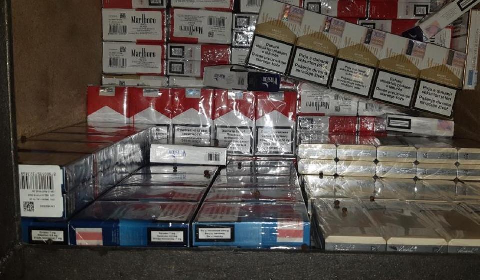 Zaplenjeno i 120 boksova cigareta. Foto UC