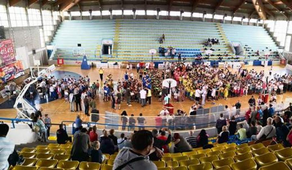 Uspešno završen Mini basket festival. Foto VranjeNews