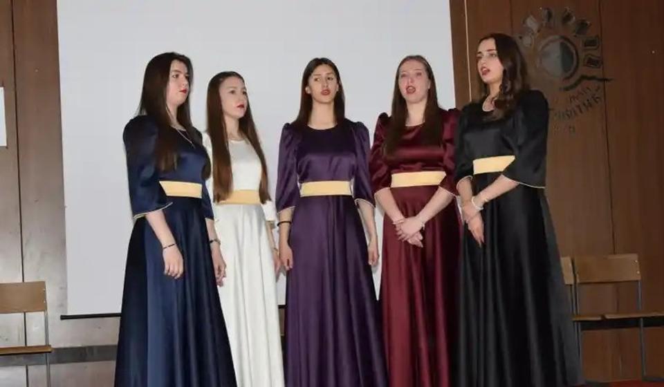 Foto Gimnazija Bora Stanković