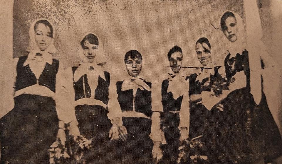 Kraljice u Grdeličkoj klisuri 1971. godine. Fotografija iz arhive prof. dr Momčila Zlatanovića