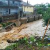 Voda odnela i ogradne zidove. Foto VranjeNews