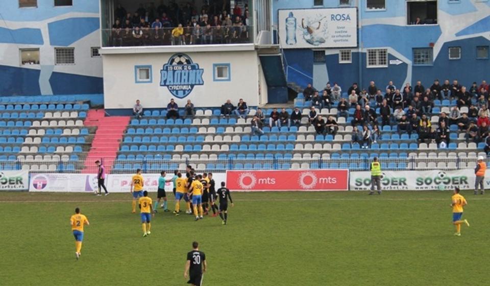 Česte varnice među igračima i prava muška, prvenstvena utakmica. Foto VranjeNews