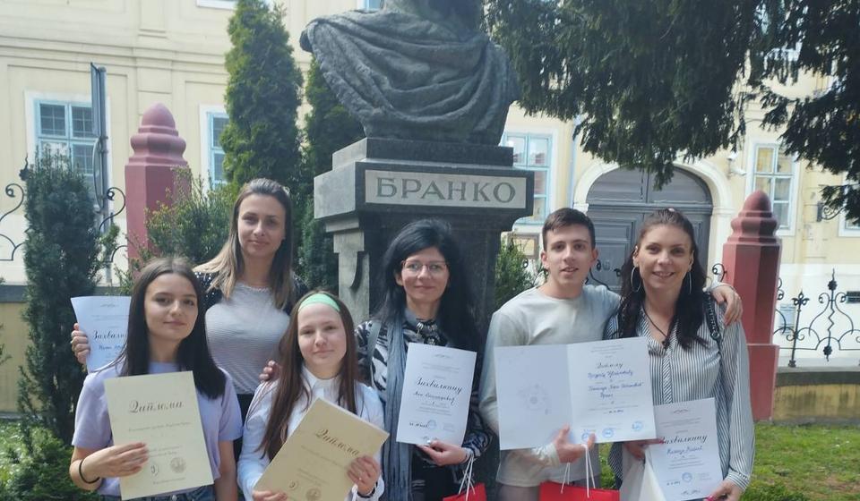 Foto Gimnazija Bora Stanković