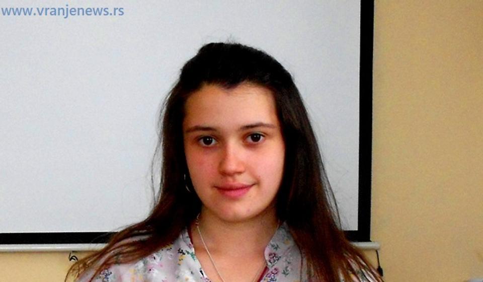 Obožava teme vezane za pravoslavlje. Foto VranjeNews