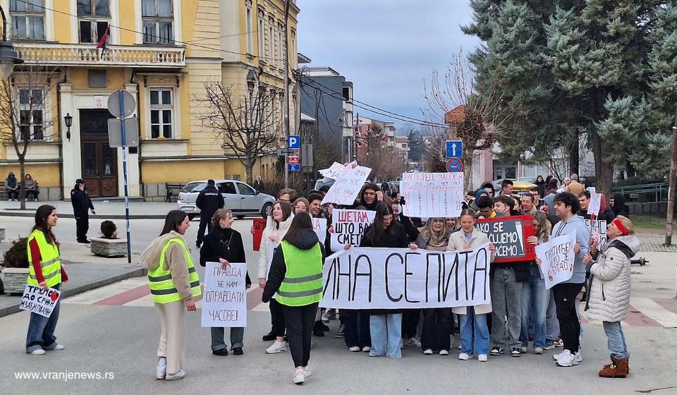 Sa dašanje protestne šetnje. Foto Vranje news
