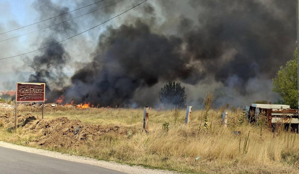 Današnji požar u Bunuševcu. Foto Vranje news