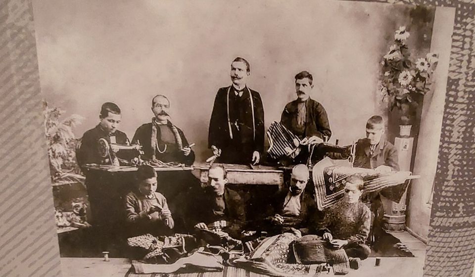 Terzijska radionica porodice Dimitrijević (krajem XIX i početkom XX veka). Foto izvor Narodni muzej Vranje