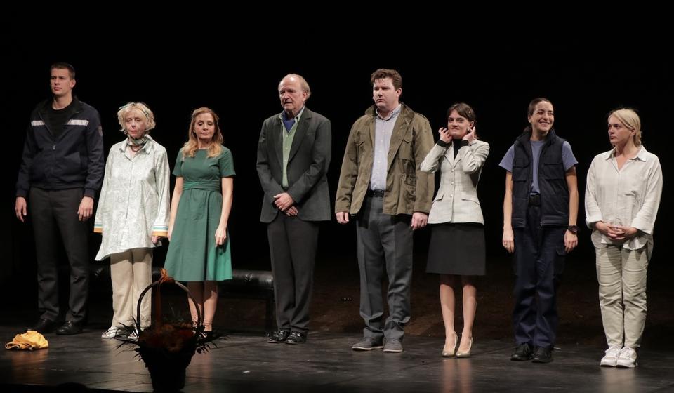 Poklon publici: glumačka ekipa predstave 