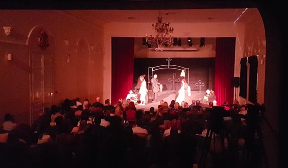 Detalj sa premijere Božjih ljudi. Foto VranjeNews