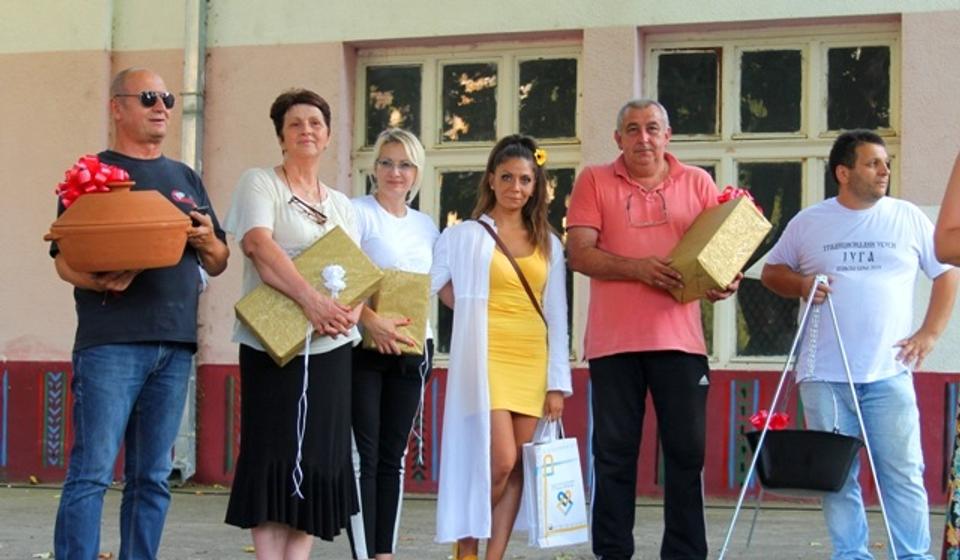 Svi pobednici. Foto VranjeNews