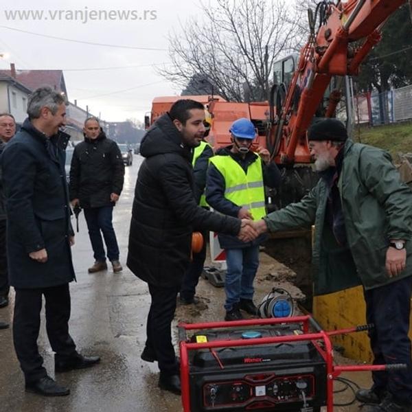 Tomislav Momirović prilikom jedne posete Vranju u vreme kada je bio ministar. Foto Vranje news