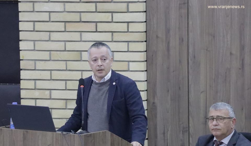 Igor Zlatković na današnjoj sednici. Foto Vranje news
