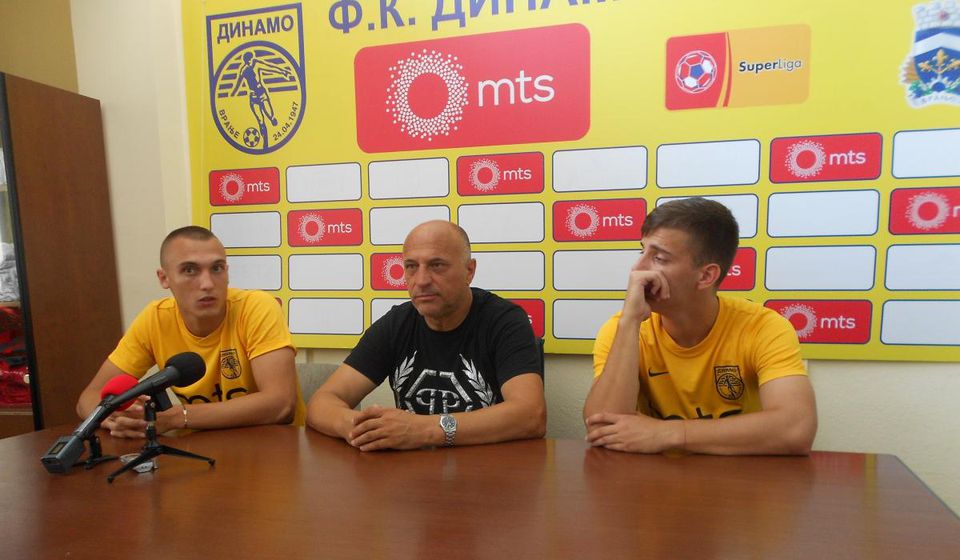Nikola Vukajlović (levo). Foto VranjeNews
