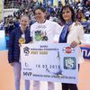 Jelena Stanimirović sa nagradom namenjenom MVP-u finala Kupa. Foto OS Srbije