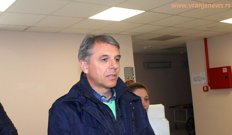 Goran Stanojević prilikom jedne od ranijih poseta Hirurškom bloku u Vranju. Foto Vranje News