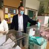 Slaviša Bulatović na biračkom mestu u Vranjskoj Banji. Foto Vranje News