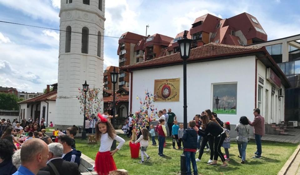 Sa migracijom stanovništva iz sela u gradove nestale su mnoge devojačke obredne igre: Uskrs u Vranju. Foto Vranje News