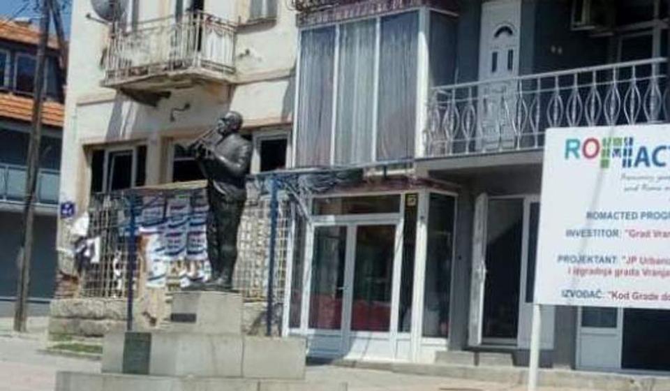 Belo jagnje je u centru Gornje čaršije. Foto Vranje News