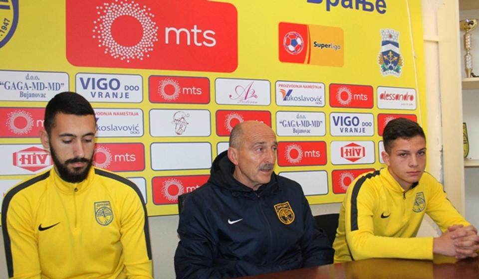 Konferencija za medije pred utakmicu u Lučanima. Foto VranjeNews
