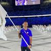Milan Trajković sa zastavom Kipra. Foto Twitter (Panayiotis Zaphiris)
