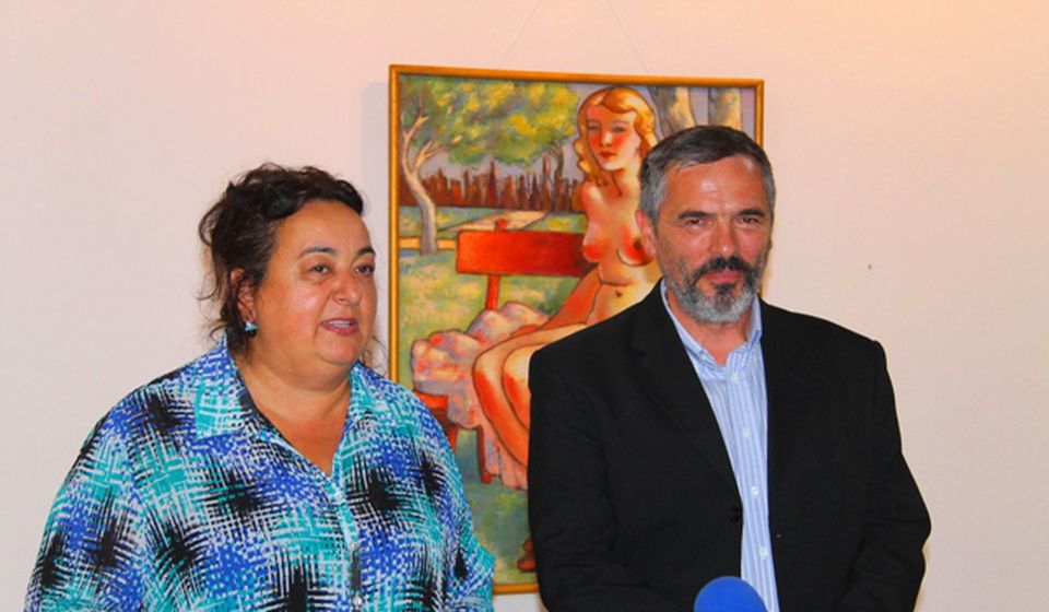 Vesna Burojević i direktor Narodnog muzeja Saša Stamenković na otvaranju izložbe. Foto VranjeNews