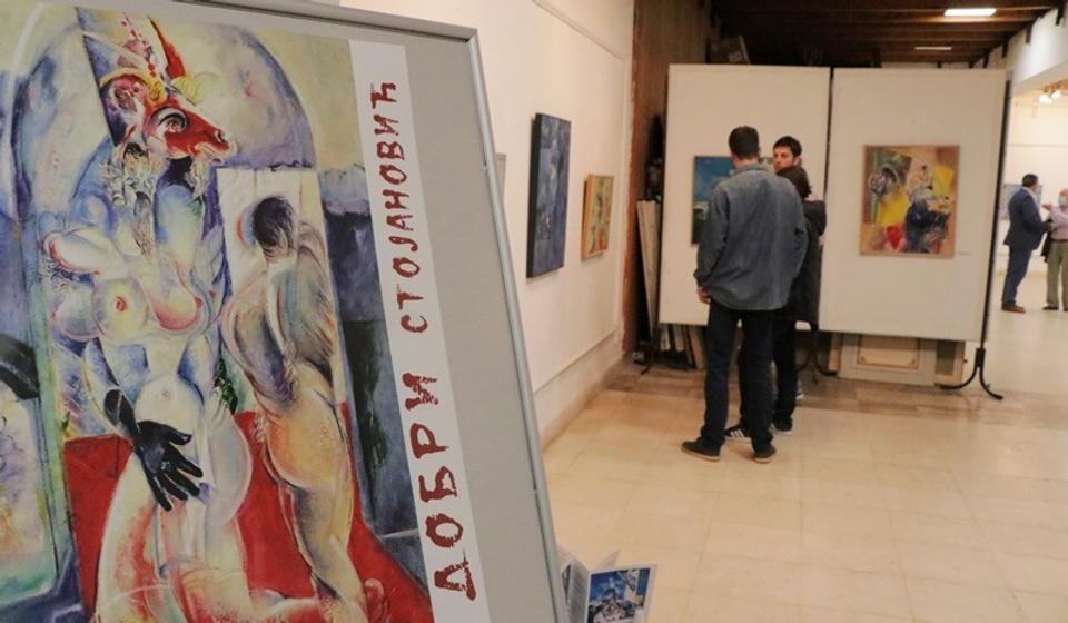 Akademski slikar Dobri Stojanović Vranju će u legat pokloniti stotinak svojih radova, uglavnom ulja na platnu. Foto Vranje News