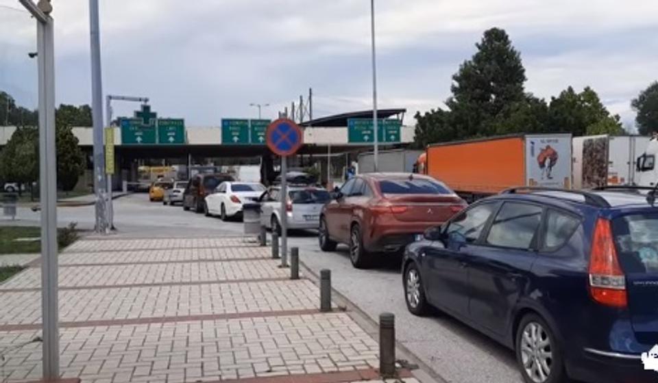 Velike gužve na prelazu Kulata-Promahonas. Foto printscreen Fejsbuk