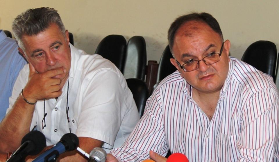Dva bivša gradonačelnika: Miroljub Stojčić i Zoran Antić. Foto VranjeNews