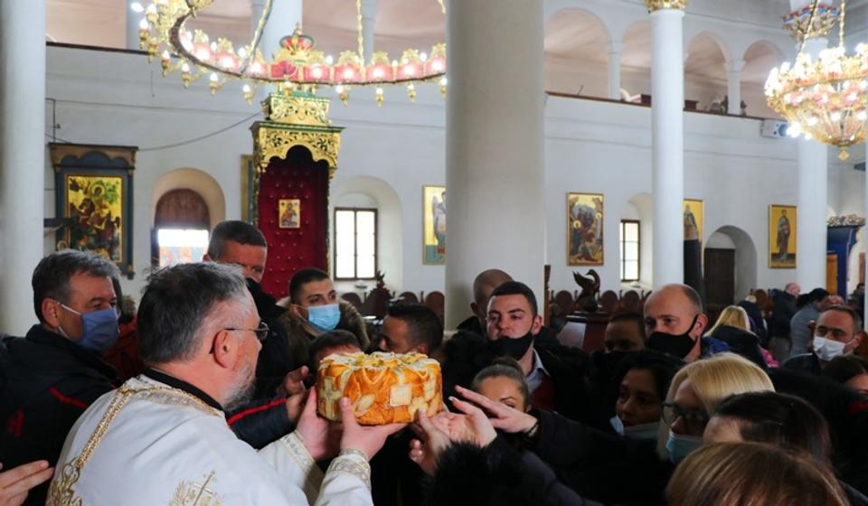 Uobičajena ceremonija u Hramu Svete trojice. Foto Vranje News