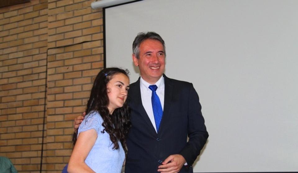 Sara Pavlović, đak generacije u OŠ Branislav Nušić u Rataju. Foto VranjeNews