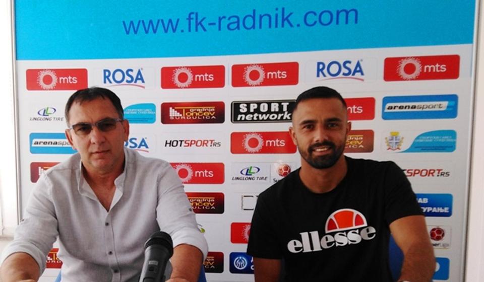 Slaviša Božičić i Zoran Danoski na konferenciji za medije. Foto FK Radnik
