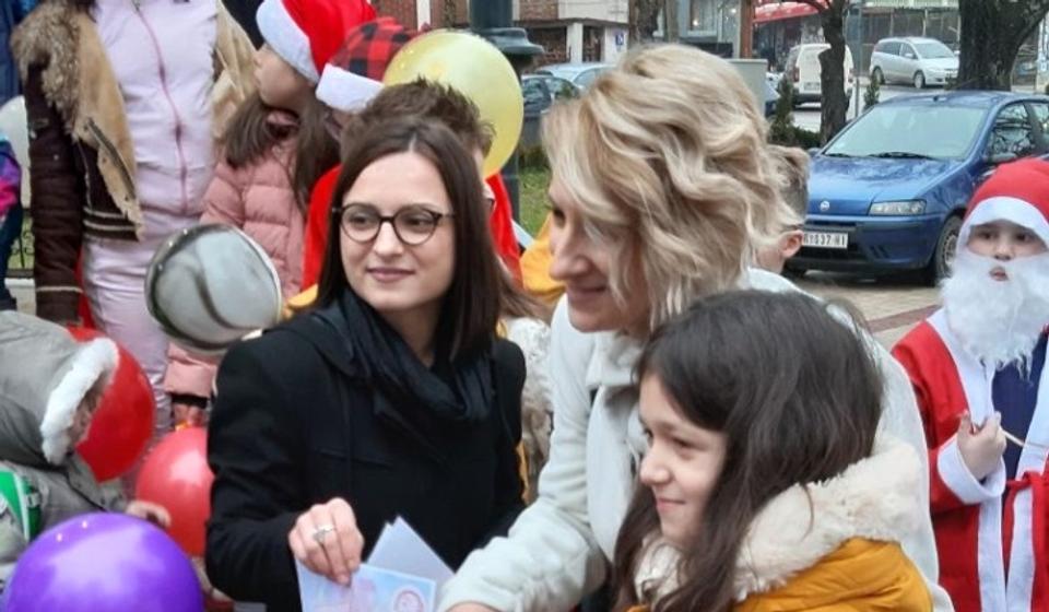 Uručenje nagrade. Foto lično vlasništvo